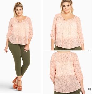 Torrid floral print pleated chiffon top, 0X, EUC
